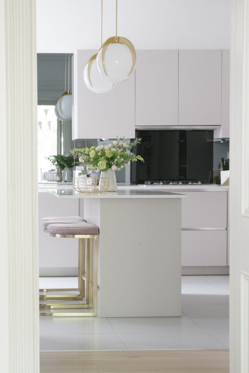 Kensington family home | Kitchen | Interior Designers